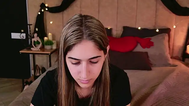 Teresa Stane online show from 02/22/25, 02:52