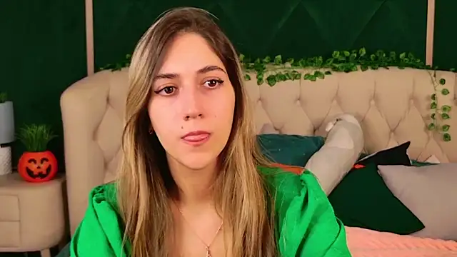 Teresa Stane online show from 10/20/25, 05:30