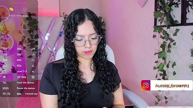 Aurora Brownn online show from 11/05/25, 04:45