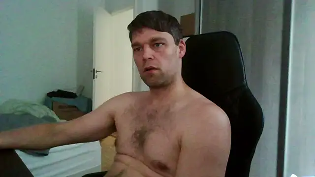 Snapshot of The_big_viking_ chatting on 06/01/26, 09:33 The big viking online show from 06/01/26, 09:33