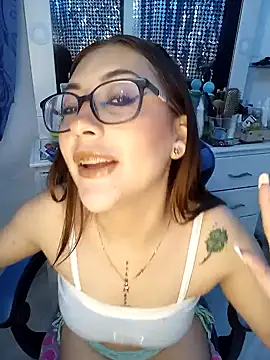 Luna SofiaXX online show from 01/17/25, 05:53