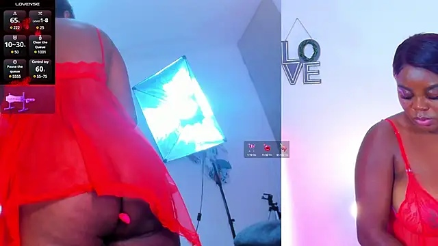 Snapshot of mia-brit chatting on 02/04/25, 12:29 mia-brit online show from 02/04/25, 12:29