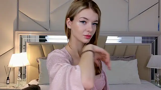 MeganMour online show from 01/28/25, 04:08