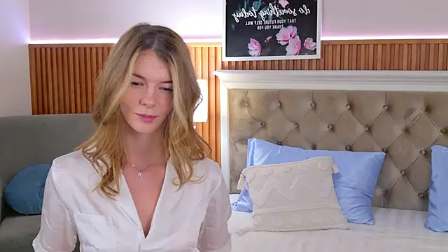 MeganMour online show from 02/25/25, 11:11