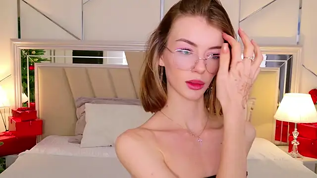 MeganMour online show from 12/14/25, 05:07