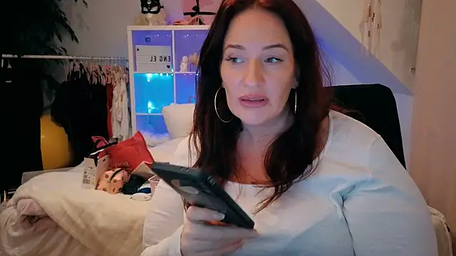 Engel mia online show from 10/08/25, 11:02