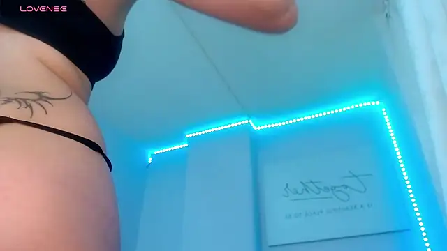 cami fire online show from 12/18/24, 11:08