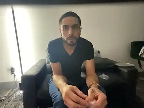 DerekPerez2025 online show from 02/27/25, 04:31