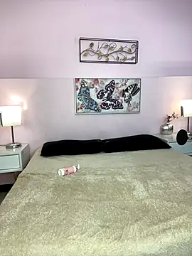 sara17  online show from 01/05/26, 08:23