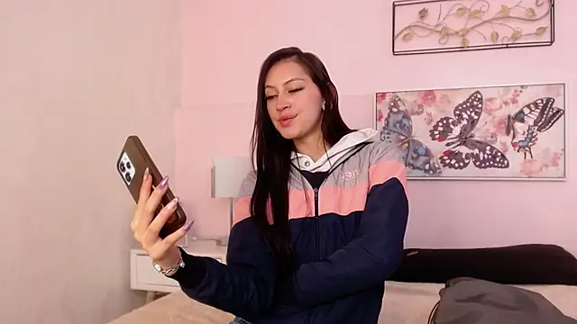 sara17  online show from 01/13/26, 08:14