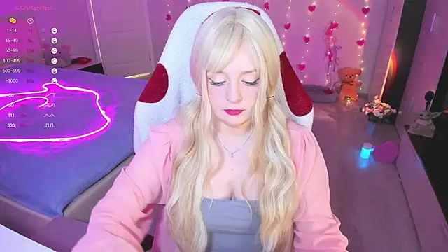 Amy honey angel online show from 03/12/25, 09:12