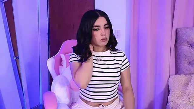 Emily-14 online show from 12/20/24, 04:53