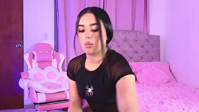 Emily-14 online show from 01/29/25, 06:28