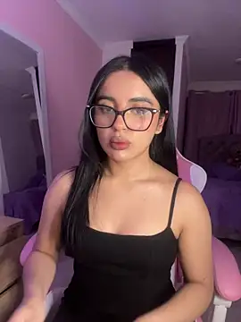 Emily-14 online show from 04/29/26, 04:38
