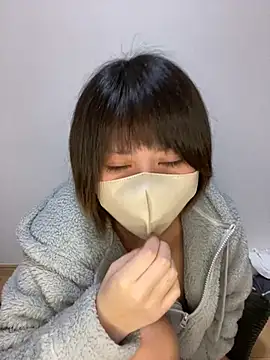 Snapshot of -anzu-o chatting on 12/18/24, 12:40 -anzu-o online show from 12/18/24, 12:40