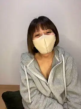 Snapshot of -anzu-o chatting on 01/06/25, 12:57 -anzu-o online show from 01/06/25, 12:57