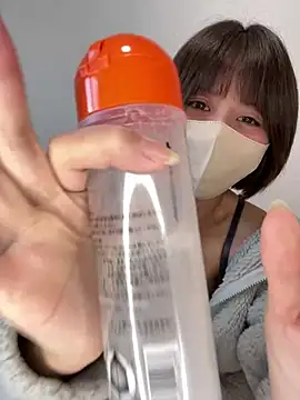 Snapshot of -anzu-o chatting on 01/09/25, 05:44 -anzu-o online show from 01/09/25, 05:44