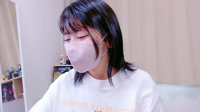 Snapshot of -anzu-o chatting on 10/09/25, 11:36 -anzu-o online show from 10/09/25, 11:36