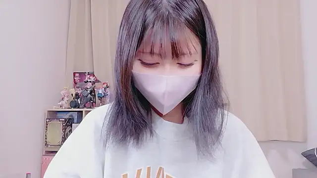 Snapshot of -anzu-o chatting on 10/31/25, 09:27 -anzu-o online show from 10/31/25, 09:27