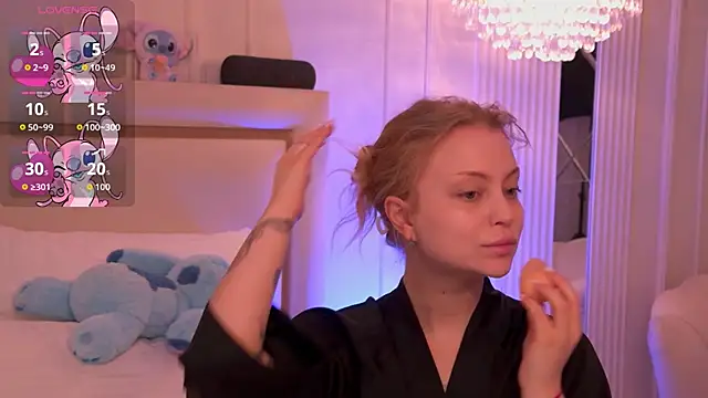 DorisHell online show from 11/25/25, 12:10