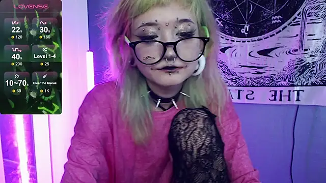 Snapshot of Milten-Trish chatting on 06/12/26, 01:59 Milten-Trish online show from 06/12/26, 01:59