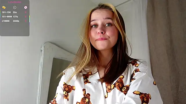 Snapshot of FalineDowlen chatting on 01/16/25, 02:30 FalineDowlen online show from 01/16/25, 02:30