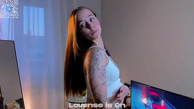 FalineDowlen online show from 01/11/26, 02:27