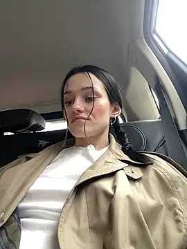 Mia Mia M online show from 04/25/26, 02:03