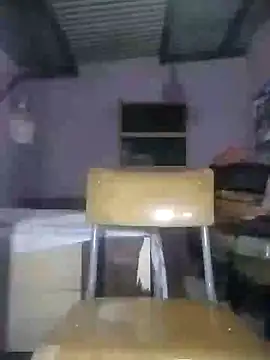 Snapshot of GOLDEN_HQUR chatting on 01/17/25, 09:28 GOLDEN HQUR online show from 01/17/25, 09:28