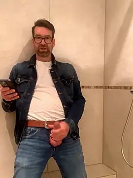 Snapshot of Sash_Ge chatting on 01/10/26, 04:53 Sash Ge online show from 01/10/26, 04:53