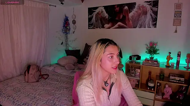 cuteweed420 online show from 04/16/26, 03:07