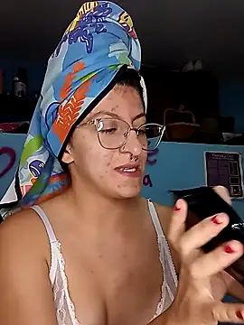 LoveElectra online show from 03/18/25, 08:59