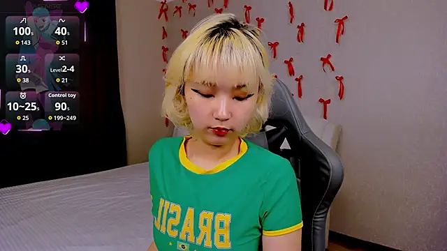 Milla Aheo online show from 02/12/26, 01:17