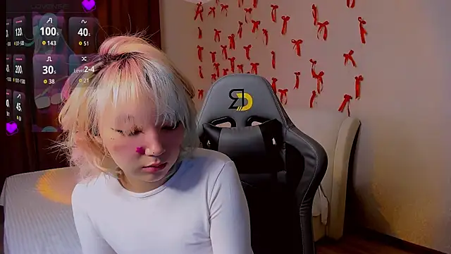 Milla Aheo online show from 04/08/26, 01:00