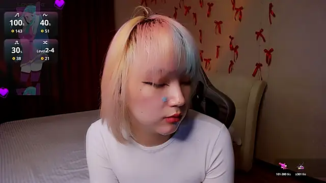 Milla Aheo online show from 04/11/26, 01:04