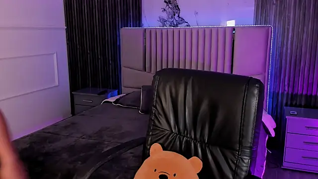 Lillyortiz online show from 10/09/25, 08:07