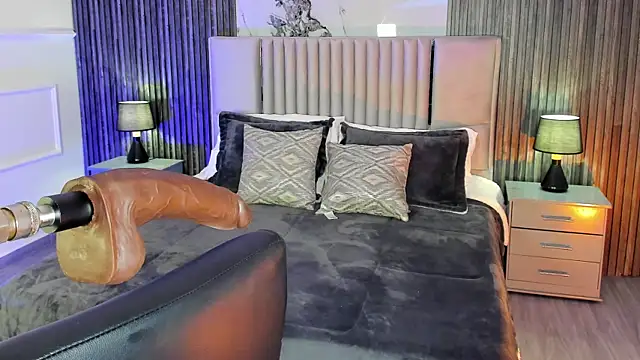 Lillyortiz online show from 06/05/26, 08:14