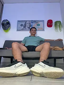 Snapshot of boss_of_cash chatting on 05/02/26, 12:54 boss of cash online show from 05/02/26, 12:54