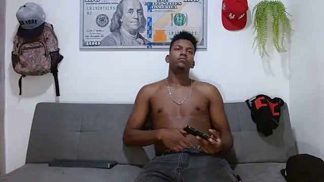 Snapshot of boss_of_cash chatting on 05/15/26, 04:30 boss of cash online show from 05/15/26, 04:30