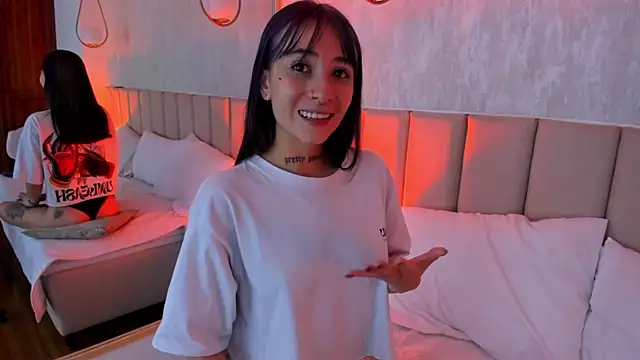 Michell Wallker online show from 12/31/24, 01:26