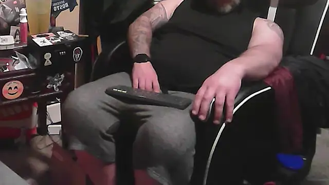 TwoFarty240 online show from 10/20/25, 12:11