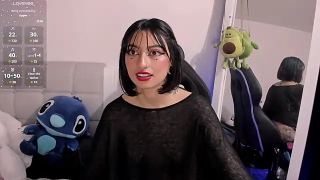 Snapshot of Any_Roussee chatting on 01/25/25, 10:08 Any Roussee online show from 01/25/25, 10:08