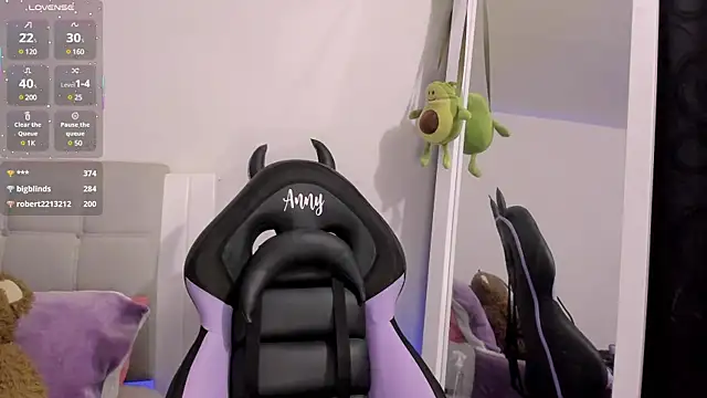 Snapshot of Any_Roussee chatting on 03/01/25, 03:53 Any Roussee online show from 03/01/25, 03:53