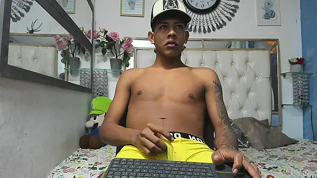 mr stiven  online show from 01/10/25, 04:33