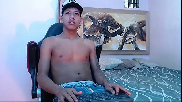 mr stiven  online show from 02/17/25, 02:42