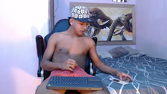 mr stiven  online show from 03/04/25, 01:34