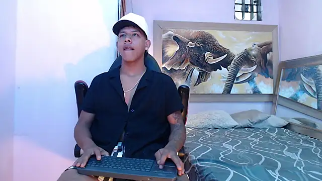 mr stiven  online show from 03/23/25, 05:21