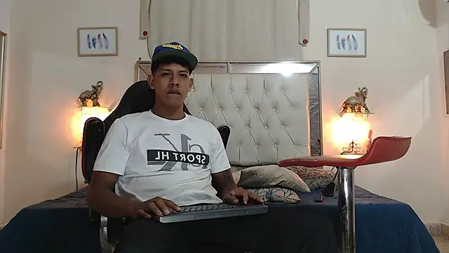 mr stiven  online show from 09/10/25, 02:22