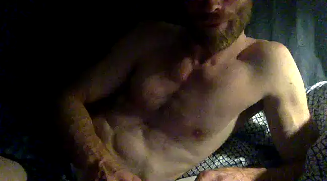 Snapshot of Twowellshapedheads chatting on 03/06/25, 06:30 Twowellshapedheads online show from 03/06/25, 06:30