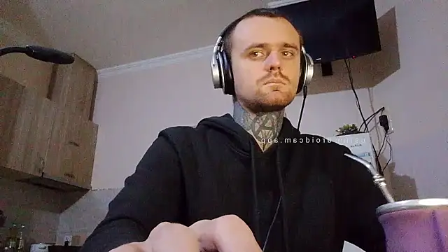 HappyZebra13 online show from 02/03/25, 05:03